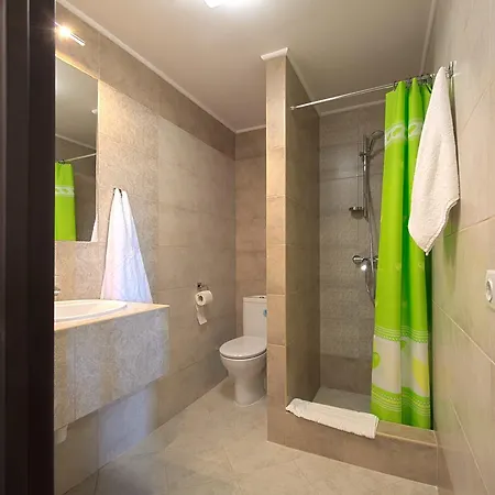 Advenus Hotel *